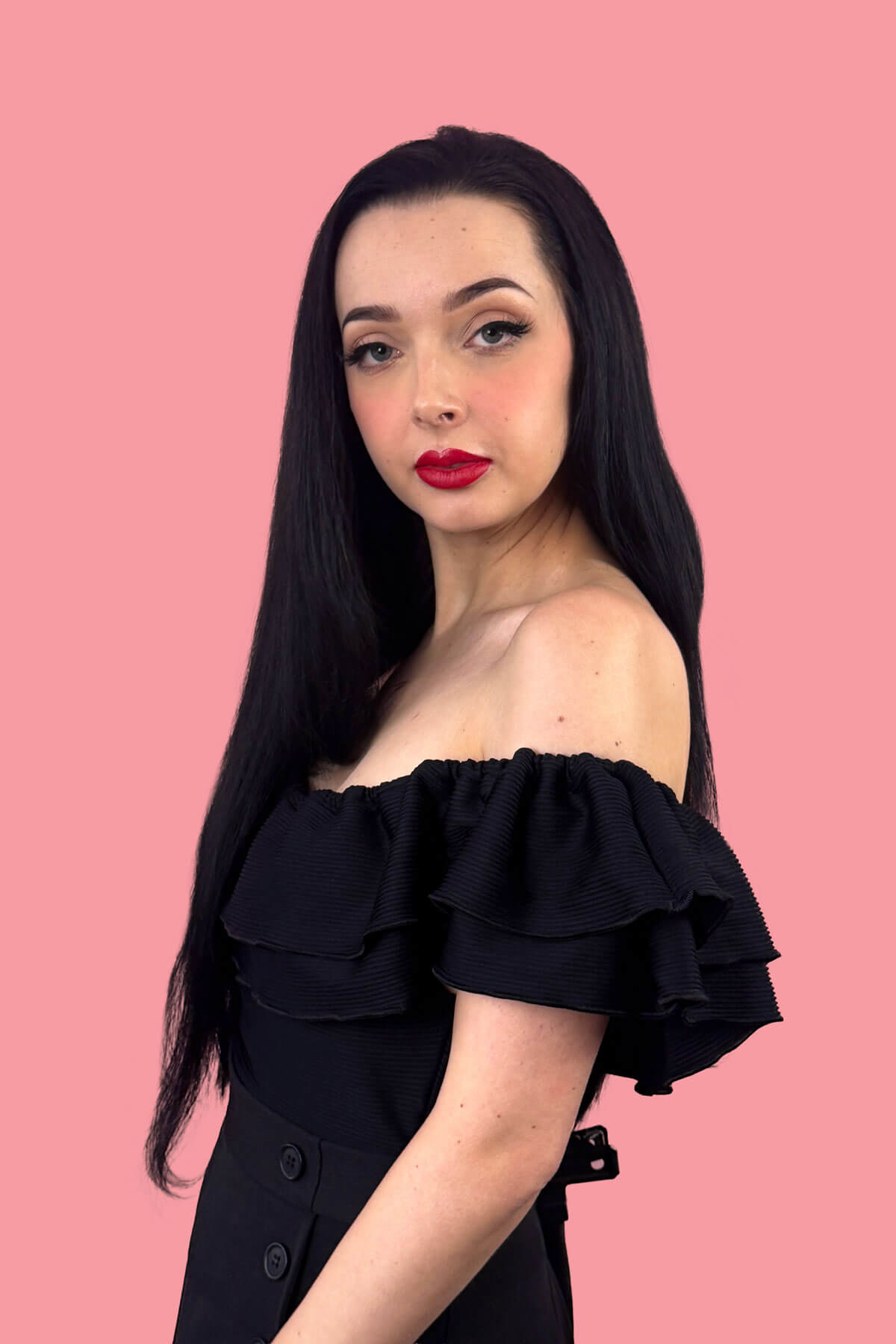 Women with long, straight, black hair. Straight black half wig hairpiece extension (3/4 wig): Theda