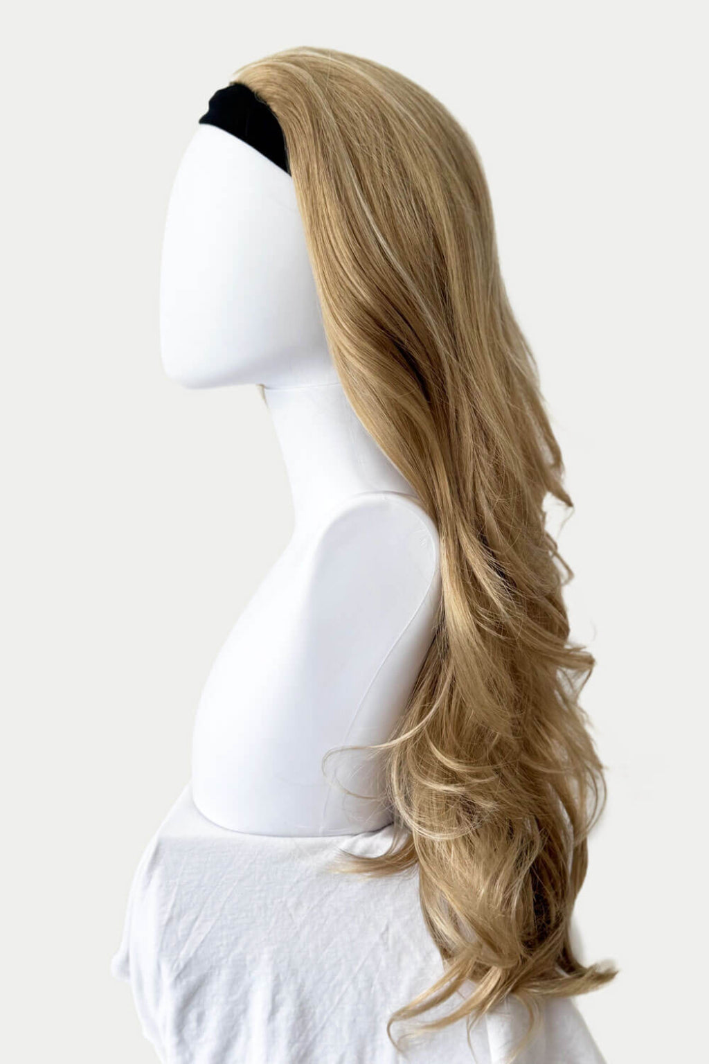 Blonde half wig hairpiece (3/4 wig), loose curls: Suki blonde 24H613
