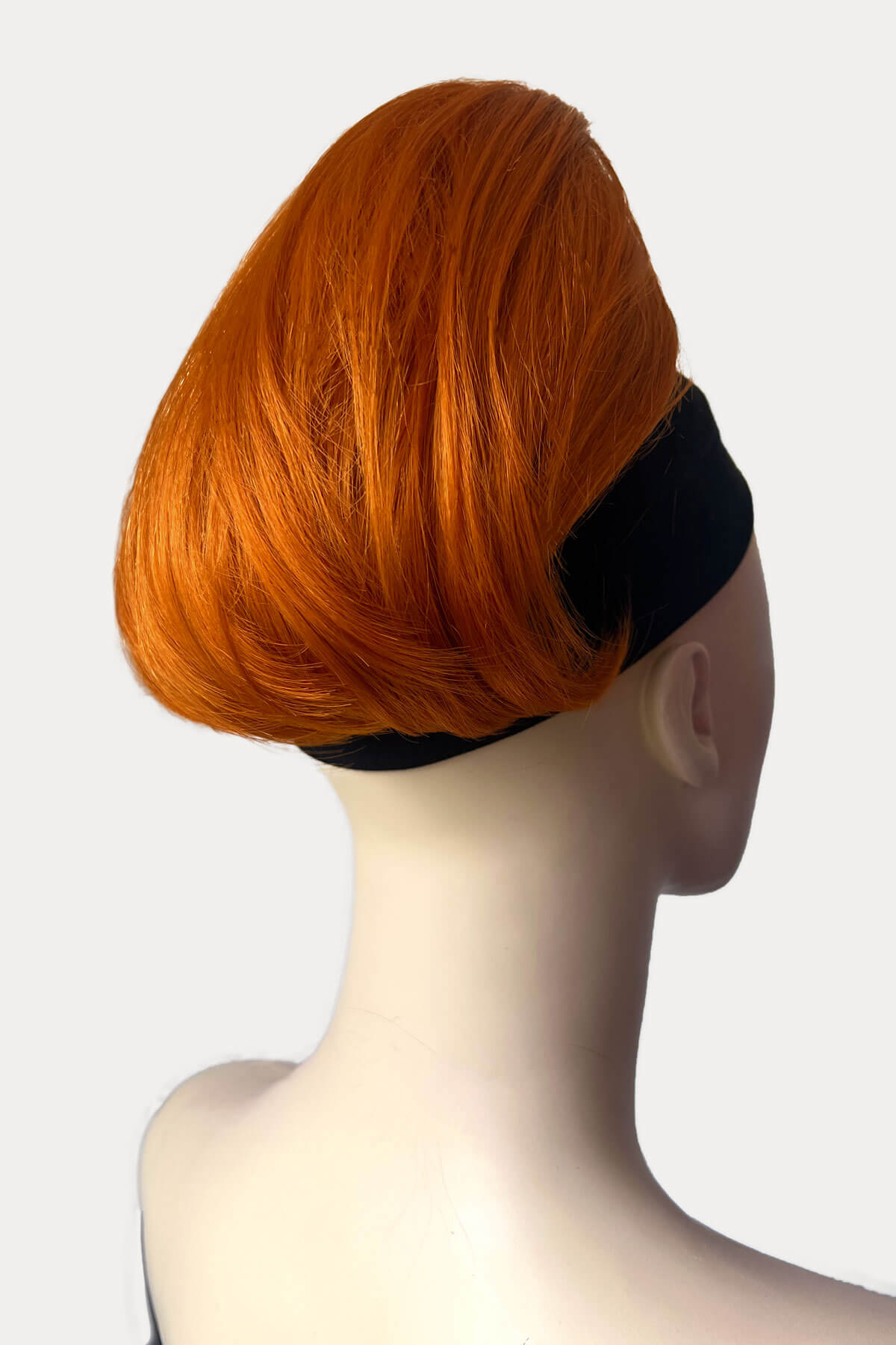 Mannequin with short beehive ponytail hairpiece: Sherri ginger