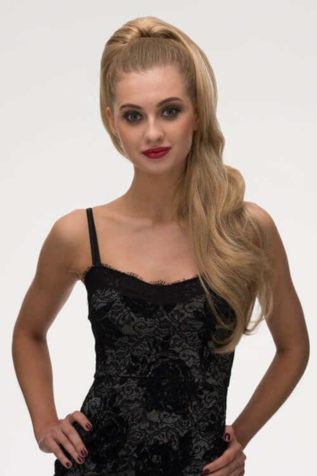 Clip-in ponytail hairpiece extension: Olivia platinum blonde 1001
