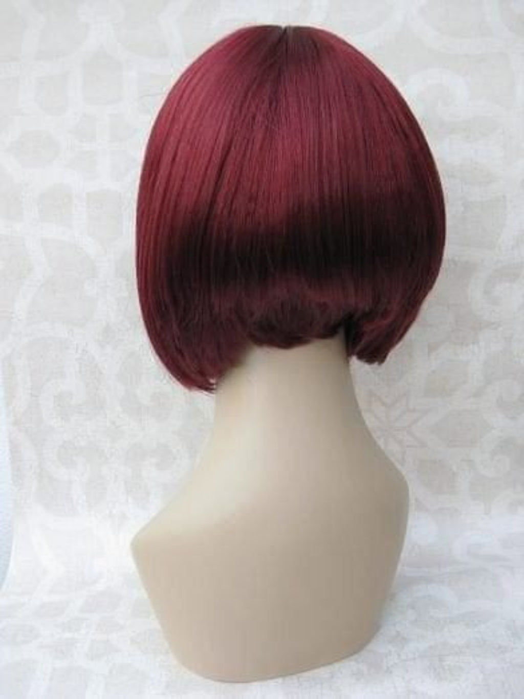 Red inverted bob wig Red inverted bob wig, short and chic: Flavia Annabelles Wigs