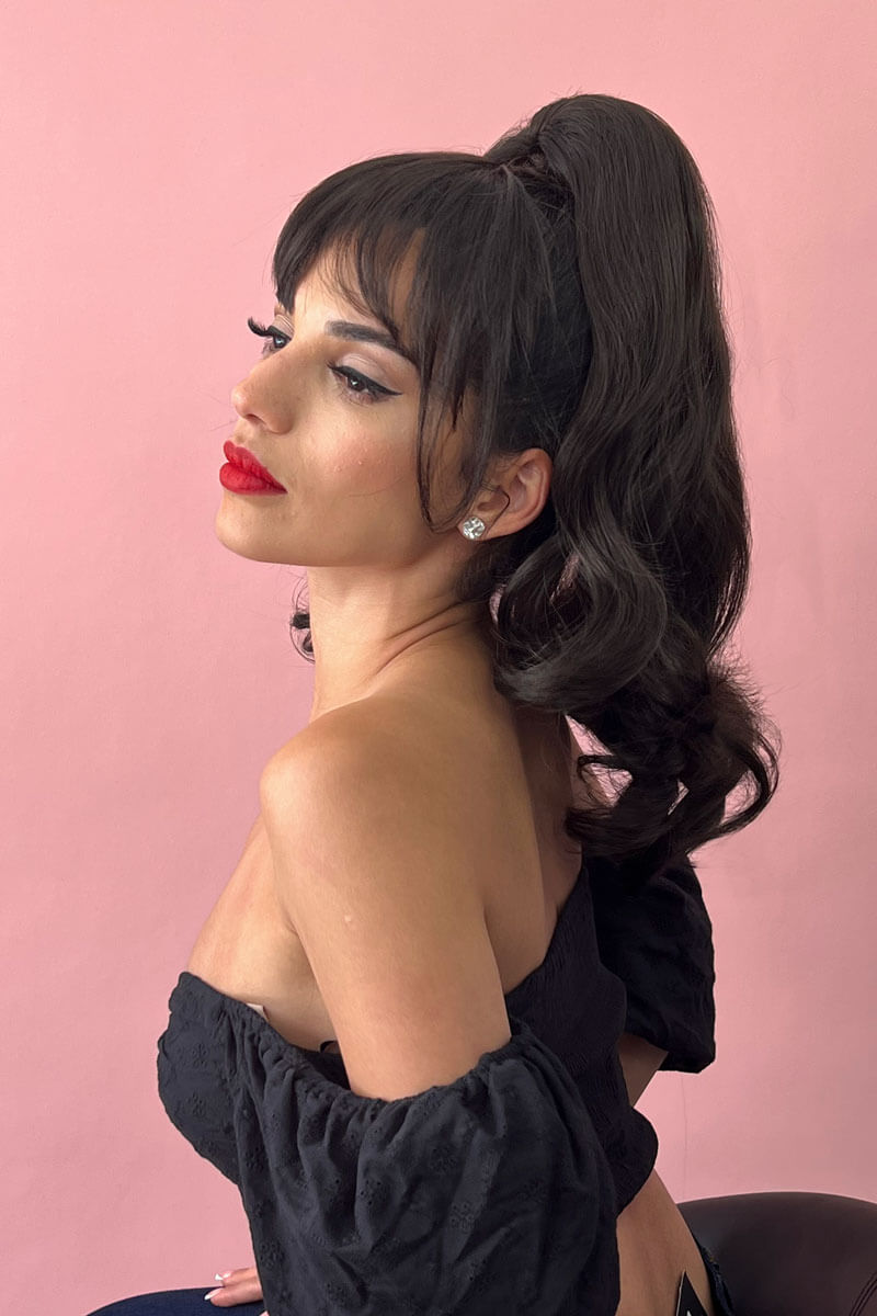 Clip in fringe hairpiece/clip-in bangs, gently feathered with face framing whisps: Delia blonde 24H613