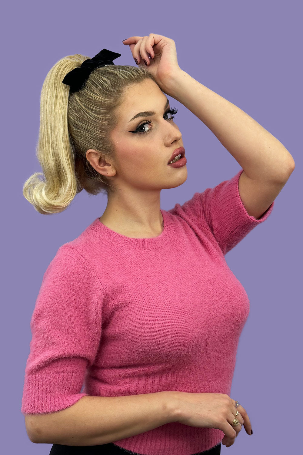 Ponytail hairpiece, shoulder length with flick/flip, retro 1960s style: Ariana dark brown 4