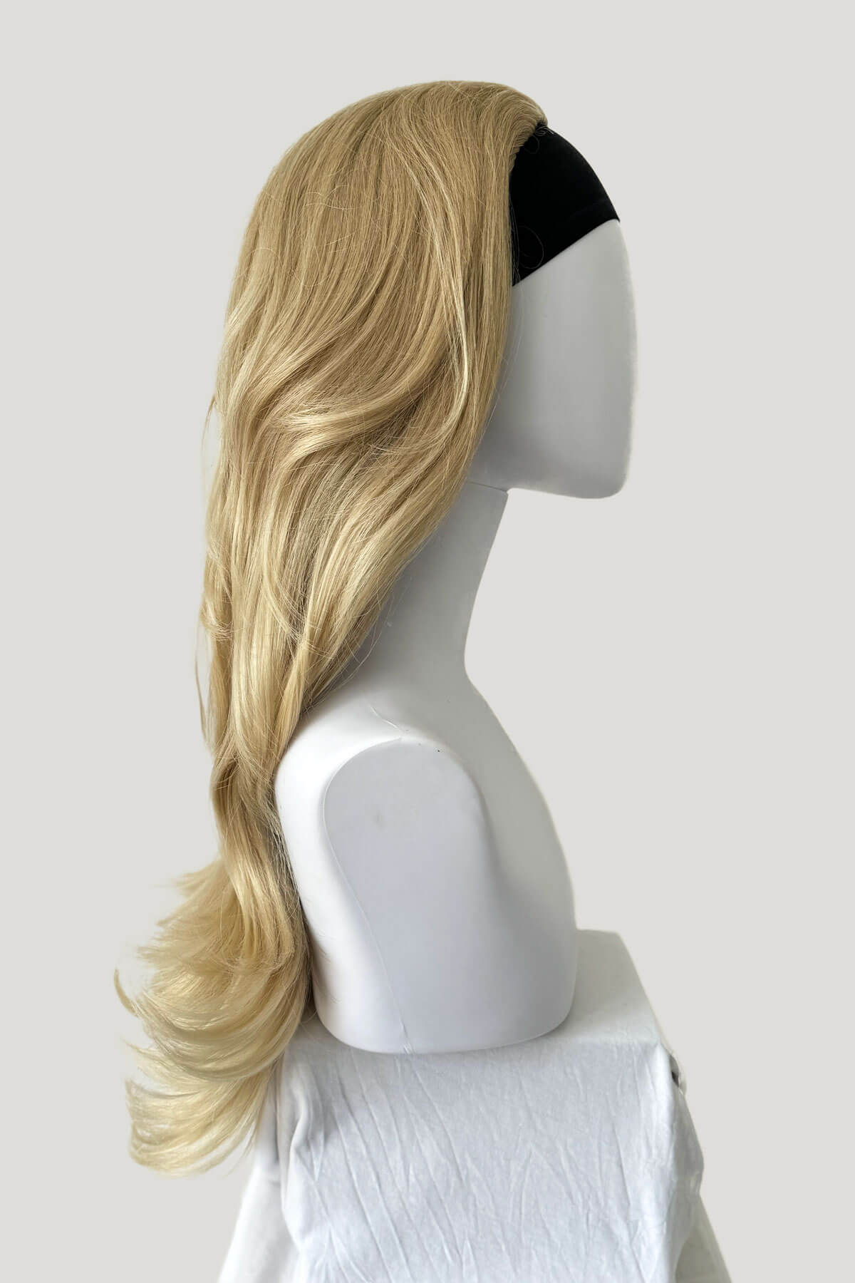 Long blonde half wig hairpiece (3/4 wig) loose curls: Frankii blonde 613T24